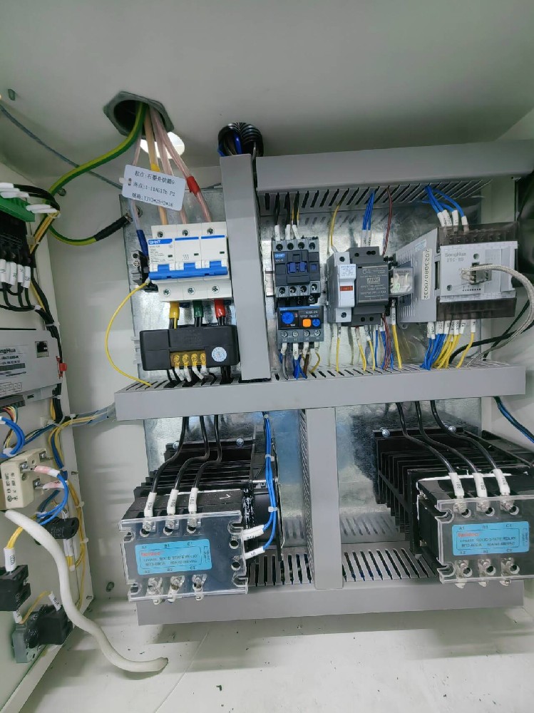 固态继电器与电力调整器区别？