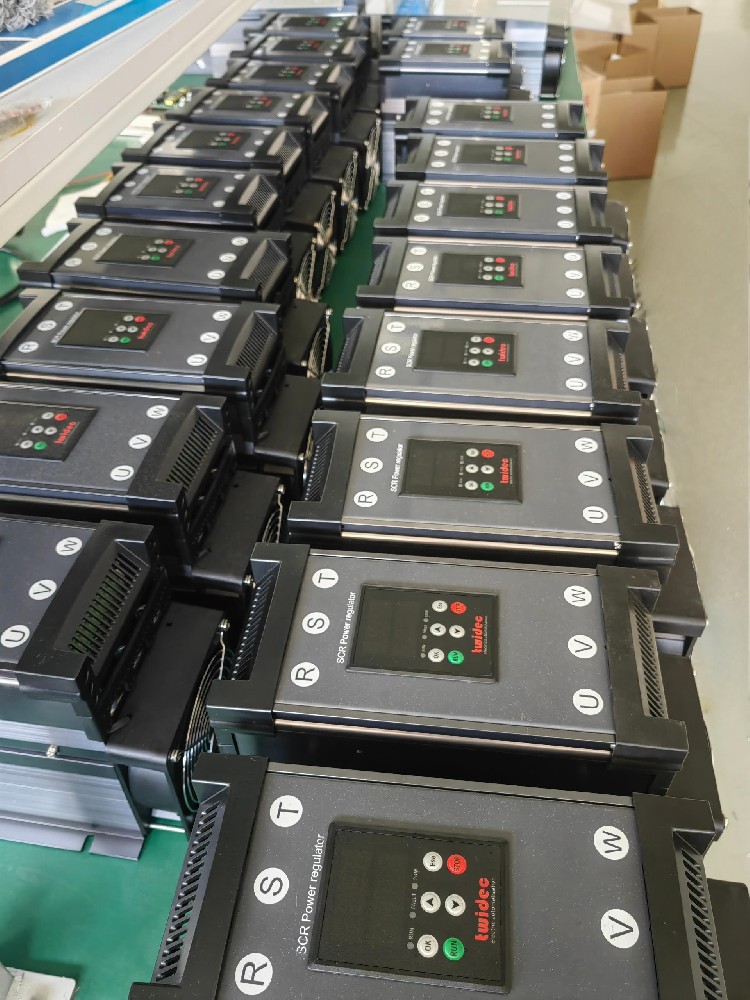 有没有法子降低电力调整器运行时的噪音？